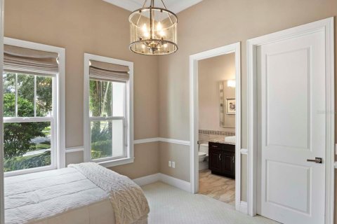 House in Orlando, Florida 4 bedrooms, 392.14 sq.m. № 2425627 - photo 20