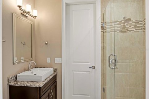 House in Orlando, Florida 4 bedrooms, 392.14 sq.m. № 2425627 - photo 27