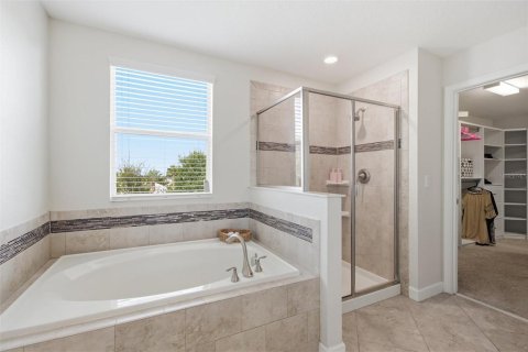 House in Davenport, Florida 4 bedrooms, 274.43 sq.m. № 2283402 - photo 26