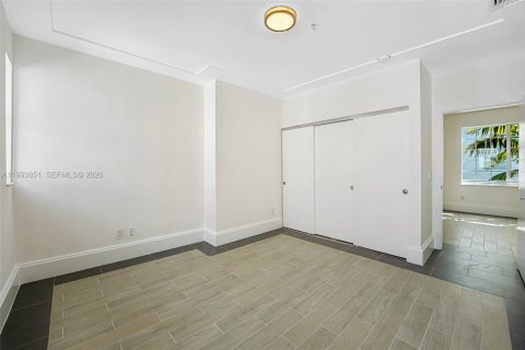 Снять в аренду квартиру в Майами-Бич, Флорида 1 спальня, 59.46м2, № 2055644 - фото 4