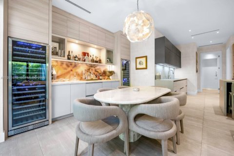 Купить виллу или дом в Майами, Флорида 6 спален, 470.83м2, № 2049889 - фото 18