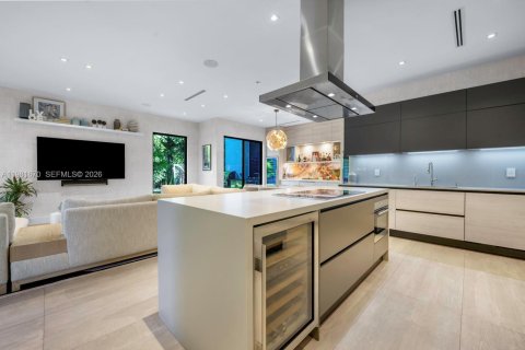 Купить виллу или дом в Майами, Флорида 6 спален, 470.83м2, № 2049889 - фото 23
