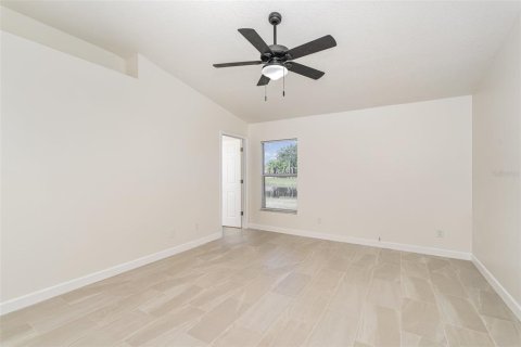 Villa ou maison à vendre à Melbourne, Floride: 4 chambres, 177.54 m2 № 1690396 - photo 8
