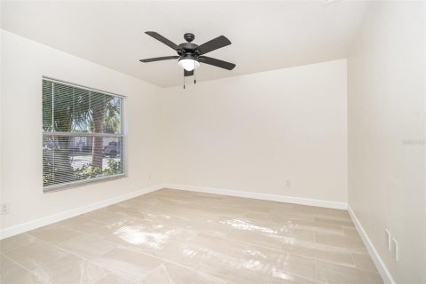 Villa ou maison à vendre à Melbourne, Floride: 4 chambres, 177.54 m2 № 1690396 - photo 7