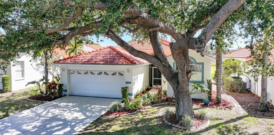 House in Venice, Florida 3 bedrooms, 172.43 sq.m. № 1578209