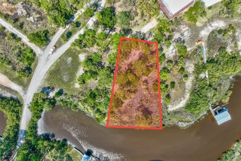 Terreno en venta en Cedar Key, Florida № 1088193 - foto 16