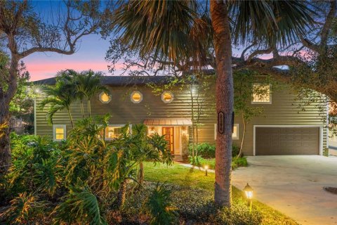 Casa en venta en Ormond Beach, Florida, 4 dormitorios, 267.56 m2 № 1824715 - foto 1