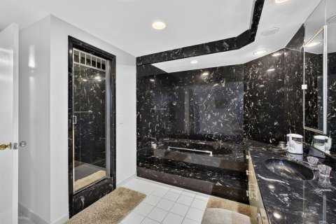 Copropriété à vendre à Palm Beach, Floride: 3 chambres, 235.32 m2 № 2248147 - photo 20