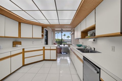 Copropriété à vendre à Palm Beach, Floride: 3 chambres, 235.32 m2 № 2248147 - photo 15