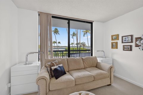 Copropriété à vendre à Palm Beach, Floride: 3 chambres, 235.32 m2 № 2248147 - photo 22