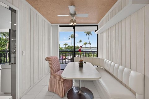 Copropriété à vendre à Palm Beach, Floride: 3 chambres, 235.32 m2 № 2248147 - photo 14