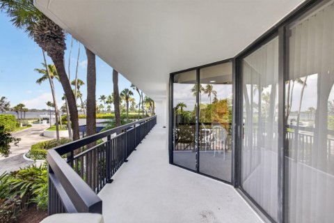 Copropriété à vendre à Palm Beach, Floride: 3 chambres, 235.32 m2 № 2248147 - photo 28