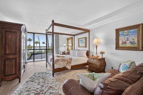 Copropriété à vendre à Palm Beach, Floride: 3 chambres, 235.32 m2 № 2248147 - photo 17