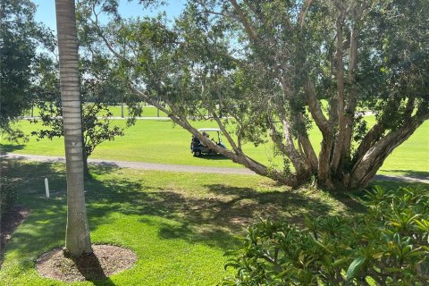 Condominio en alquiler en Saint Petersburg, Florida, 2 dormitorios, 82.68 m2 № 1833609 - foto 6
