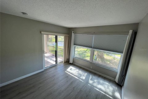 Condominio en alquiler en Saint Petersburg, Florida, 2 dormitorios, 82.68 m2 № 1833609 - foto 19