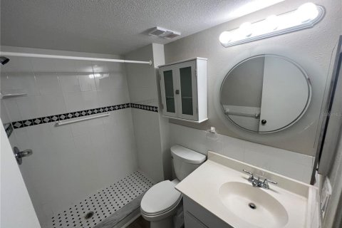 Condominio en alquiler en Saint Petersburg, Florida, 2 dormitorios, 82.68 m2 № 1833609 - foto 11
