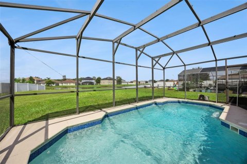 House in Kissimmee, Florida 4 bedrooms, 221.76 sq.m. № 2391530 - photo 10
