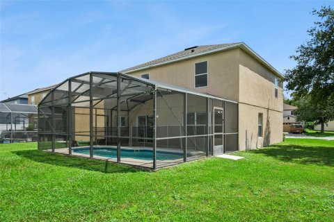 House in Kissimmee, Florida 4 bedrooms, 221.76 sq.m. № 2391530 - photo 13
