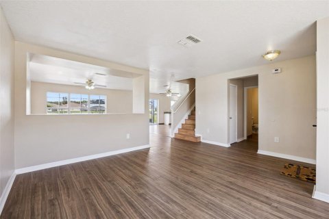 House in Kissimmee, Florida 4 bedrooms, 221.76 sq.m. № 2391530 - photo 17