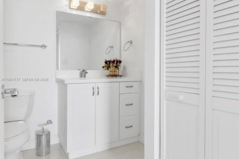Copropriété à vendre à Aventura, Floride: 2 chambres, 95.04 m2 № 2048151 - photo 30