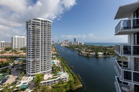 Condo à Aventura, Floride, 2 chambres  № 2048151