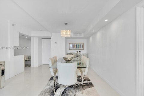 Copropriété à vendre à Aventura, Floride: 2 chambres, 95.04 m2 № 2048151 - photo 5