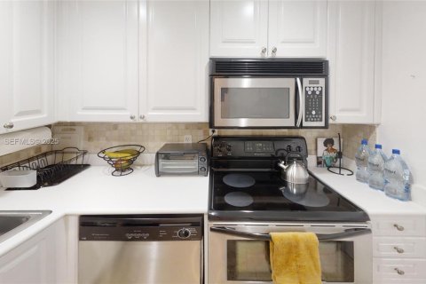 Copropriété à louer à Miami Beach, Floride: 47.38 m2 № 1988562 - photo 15