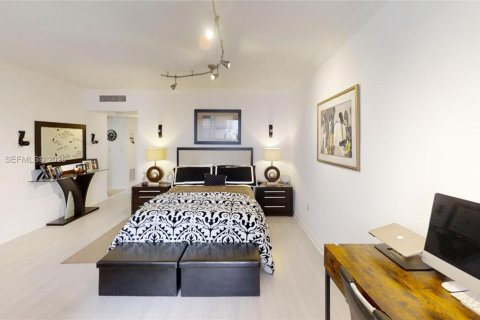 Copropriété à louer à Miami Beach, Floride: 47.38 m2 № 1988562 - photo 13