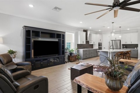 House in Brooksville, Florida 2 bedrooms, 183.57 sq.m. № 2150376 - photo 9