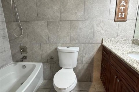 Casa en alquiler en Kissimmee, Florida, 3 dormitorios, 160.35 m2 № 1786295 - foto 8