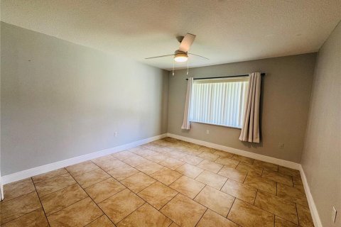Casa en alquiler en Kissimmee, Florida, 3 dormitorios, 160.35 m2 № 1786295 - foto 10