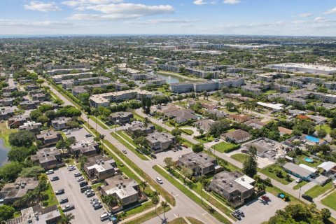 Touwnhouse à Palm Springs, Floride 2 chambres, 114.46 m2 № 2185007