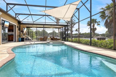 House in Clermont, Florida 5 bedrooms, 379.23 sq.m. № 2113040 - photo 28