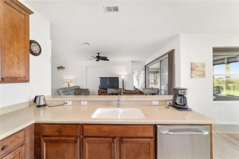House in Ocala, Florida 2 bedrooms, 148.27 sq.m. № 2195284 - photo 17