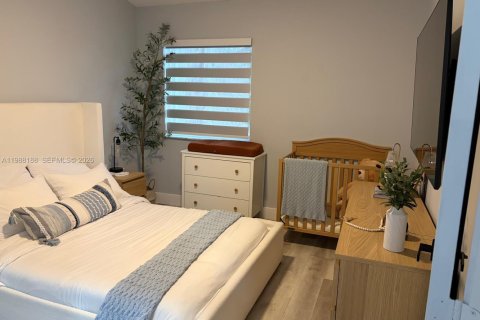 Снять в аренду кондоминиум в Майами, Флорида 3 спальни, 106.84м2, № 2053278 - фото 14