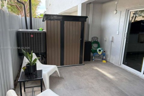 Снять в аренду кондоминиум в Майами, Флорида 3 спальни, 106.84м2, № 2053278 - фото 27