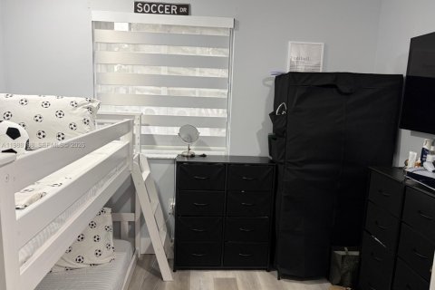 Снять в аренду кондоминиум в Майами, Флорида 3 спальни, 106.84м2, № 2053278 - фото 22