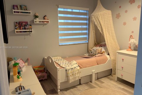 Снять в аренду кондоминиум в Майами, Флорида 3 спальни, 106.84м2, № 2053278 - фото 18