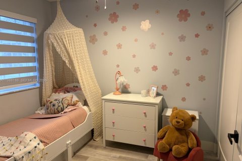 Снять в аренду кондоминиум в Майами, Флорида 3 спальни, 106.84м2, № 2053278 - фото 19