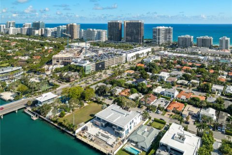 Купить виллу или дом в Серфсайд, Флорида 7 спален, 1213.3м2, № 1990049 - фото 30