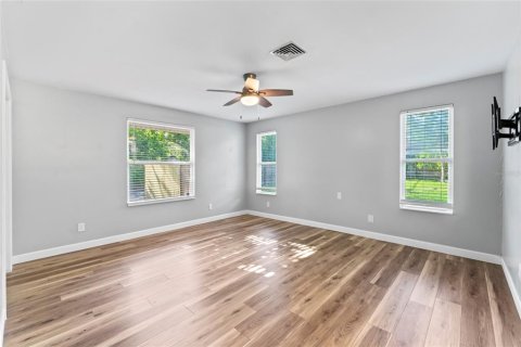 House in Clearwater, Florida 5 bedrooms, 210.52 sq.m. № 1817814 - photo 26