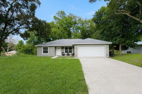 House in Belleview, Florida 3 bedrooms, 119.38 sq.m. № 2312897