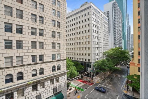 Купить кондоминиум в Майами, Флорида 2 спальни, 68.38м2, № 1969591 - фото 10