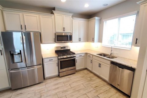 Adosado en alquiler en Sanford, Florida, 3 dormitorios, 160.16 m2 № 1883452 - foto 8