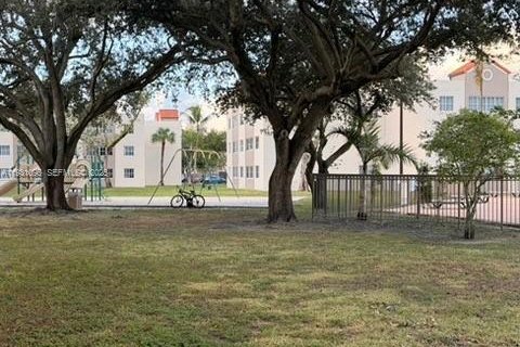 Снять в аренду кондоминиум в Хайалиа, Флорида 2 спальни, 93.27м2, № 1989596 - фото 25