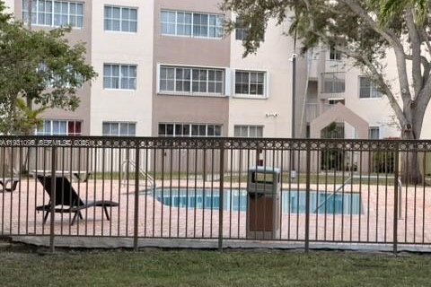 Снять в аренду кондоминиум в Хайалиа, Флорида 2 спальни, 93.27м2, № 1989596 - фото 15