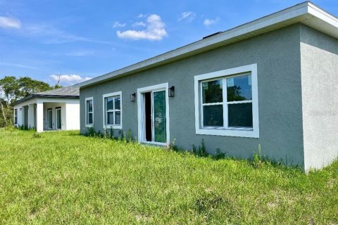 House in Kissimmee, Florida 4 bedrooms, 139.35 sq.m. № 1772740 - photo 2