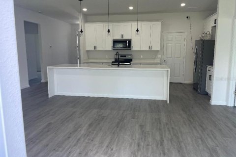 House in Kissimmee, Florida 4 bedrooms, 139.35 sq.m. № 1772740 - photo 7