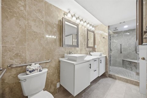 Copropriété à louer à Tampa, Floride: 2 chambres, 122.63 m2 № 2401130 - photo 11