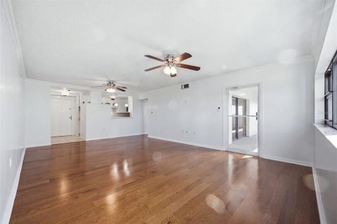 Copropriété à louer à Tampa, Floride: 2 chambres, 122.63 m2 № 2401130 - photo 8